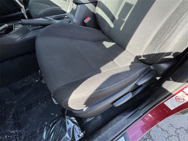 Vehicle image 16 of 32