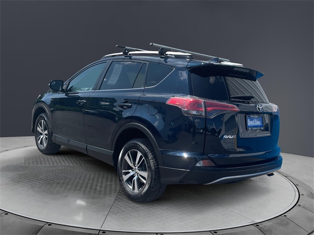 Vehicle image 7 of 16