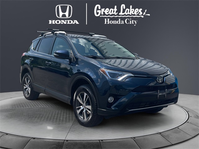 Vehicle image 3 of 16