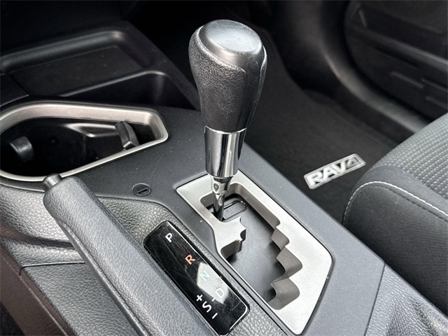 Vehicle image 26 of 27