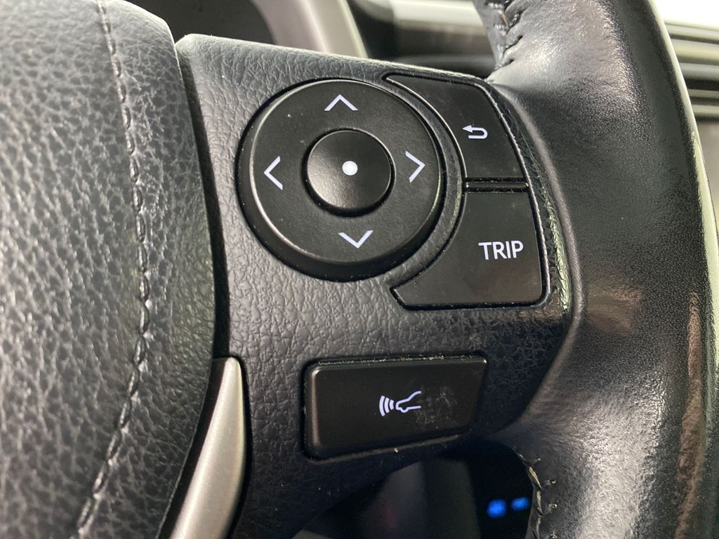 Vehicle image 15 of 29