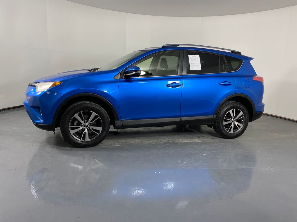 Vehicle image 6 of 29