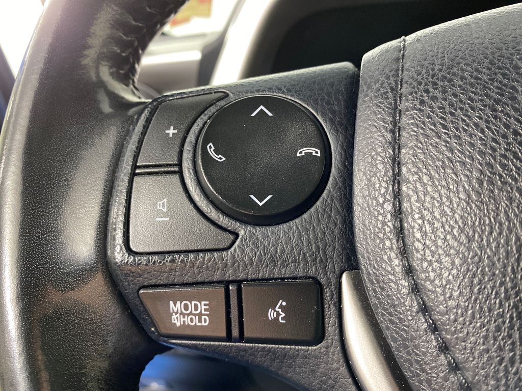 Vehicle image 14 of 29