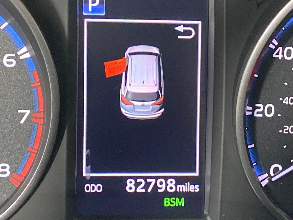 Vehicle image 18 of 29