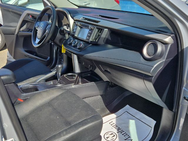 Vehicle image 10 of 28