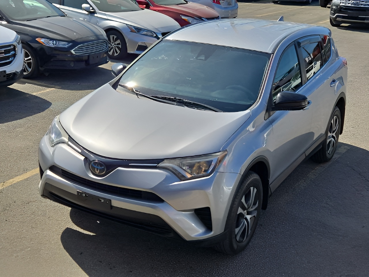 Vehicle image 23 of 28