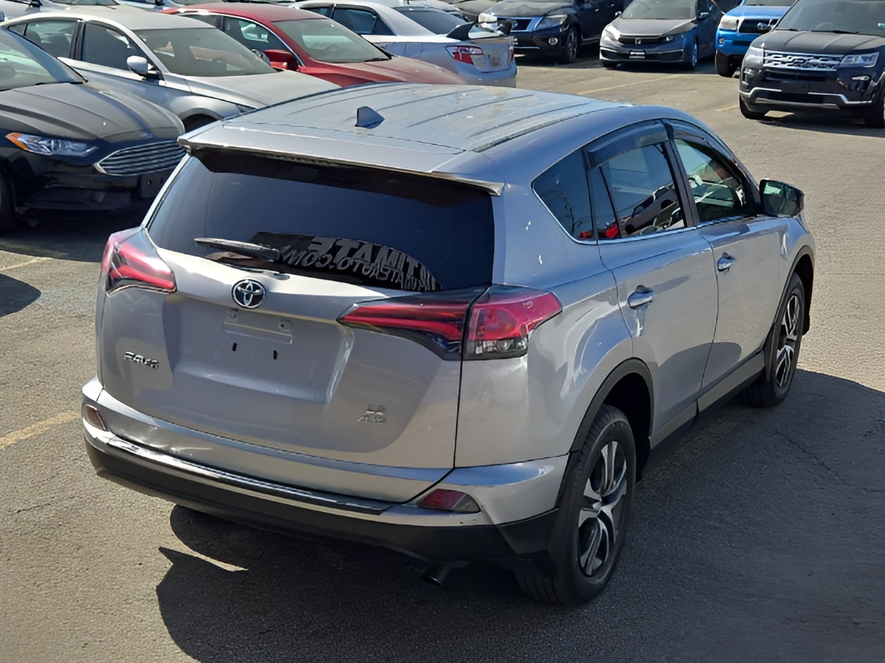 Vehicle image 27 of 28