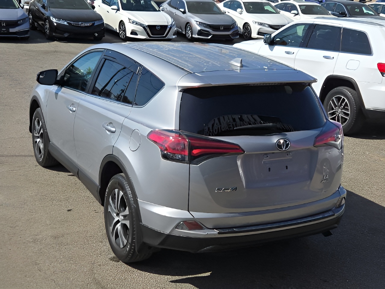 Vehicle image 28 of 28