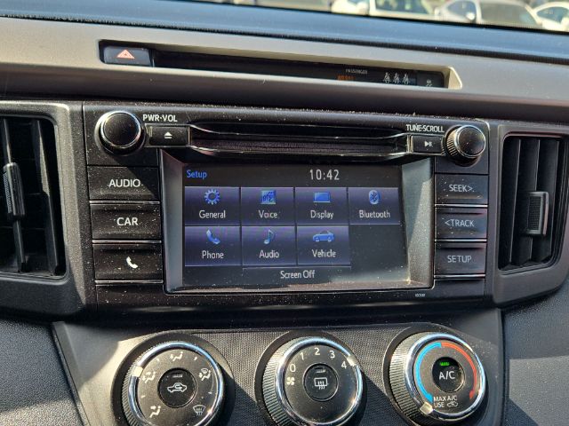 Vehicle image 19 of 28