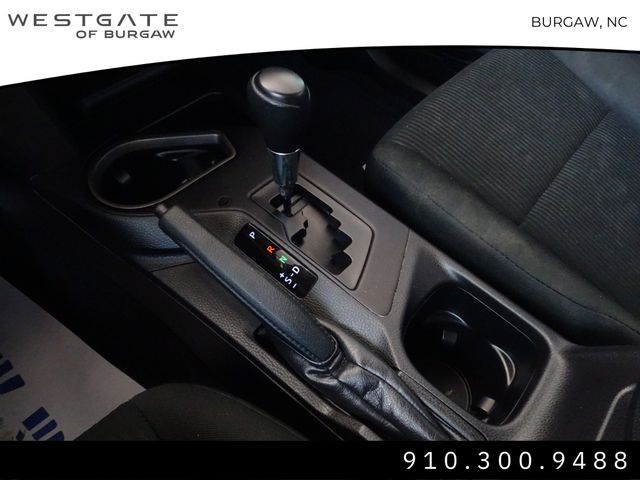 Vehicle image 25 of 28