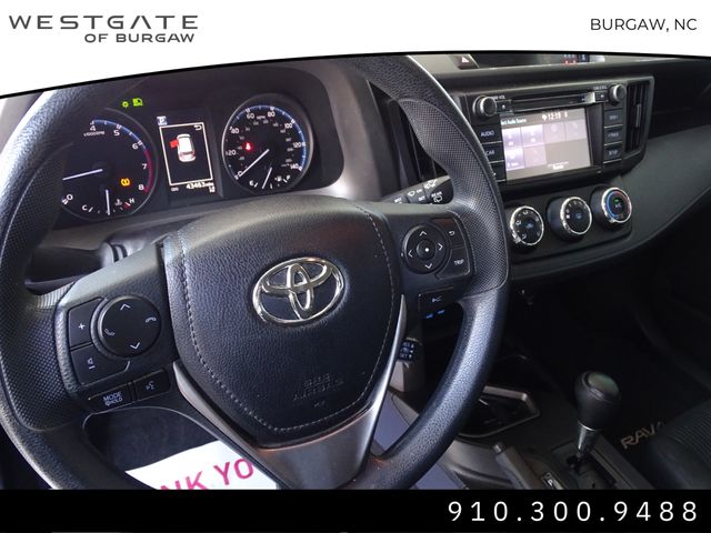 Vehicle image 18 of 28