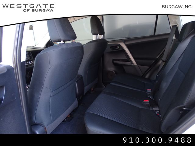 Vehicle image 15 of 28