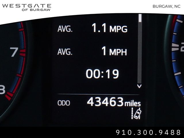 Vehicle image 19 of 28