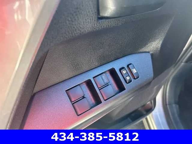 Vehicle image 11 of 16