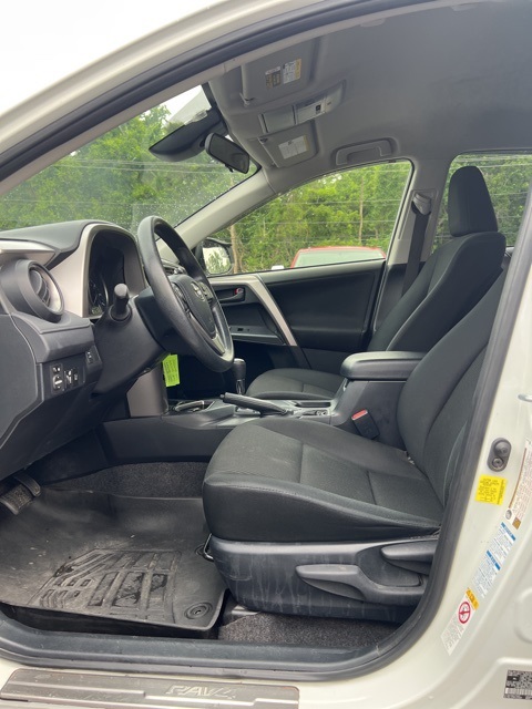 Vehicle image 10 of 11
