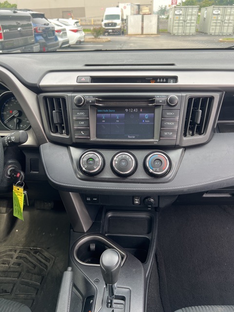 Vehicle image 7 of 11