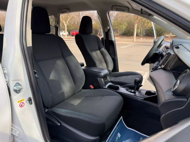 Vehicle image 23 of 31