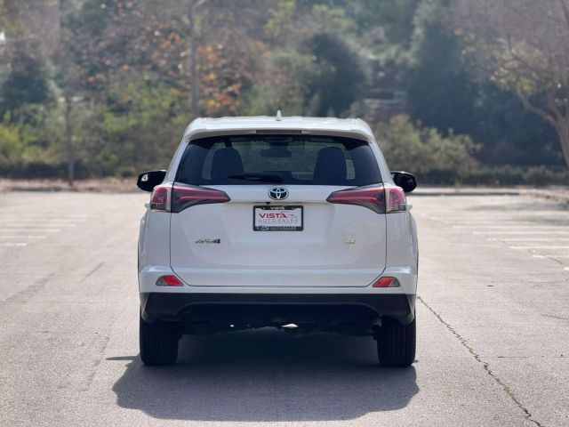 Vehicle image 6 of 31