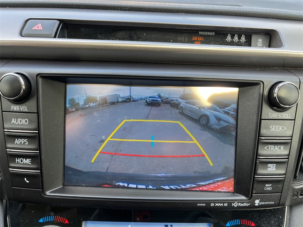 Vehicle image 24 of 36