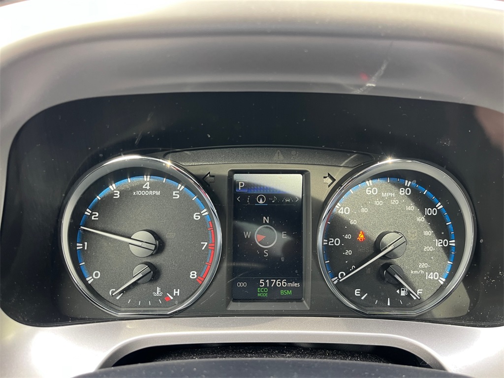 Vehicle image 23 of 36