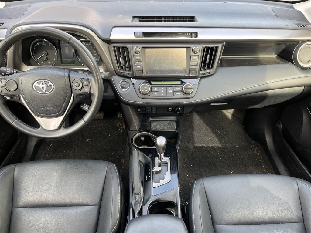 Vehicle image 11 of 36