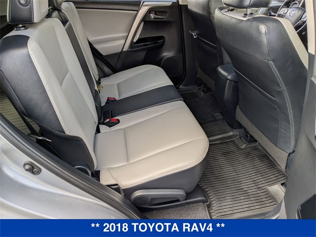 Vehicle image 31 of 35