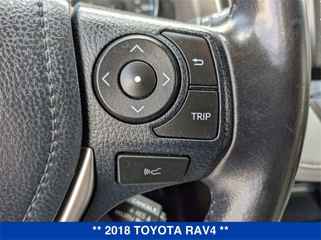 Vehicle image 18 of 35
