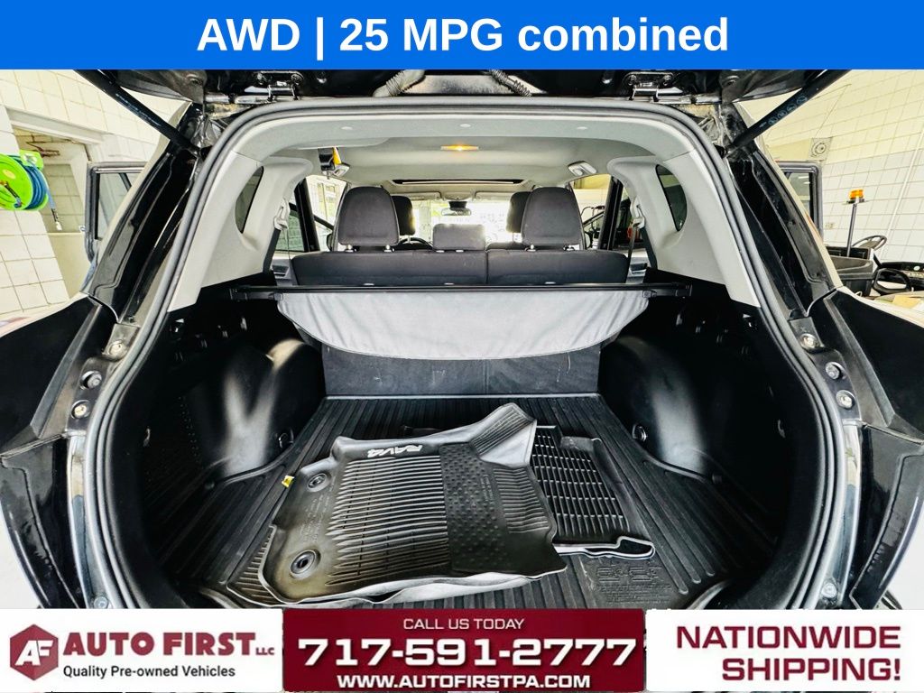 Vehicle image 20 of 24