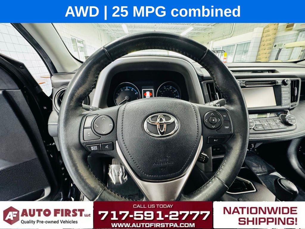 Vehicle image 11 of 24