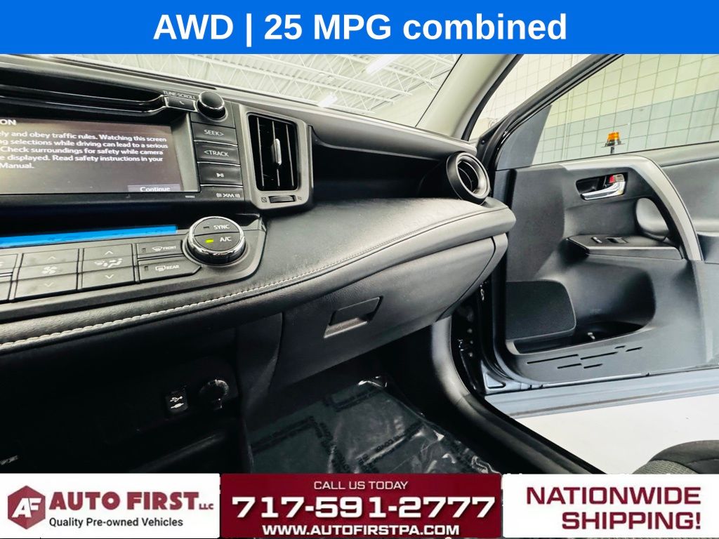 Vehicle image 14 of 24