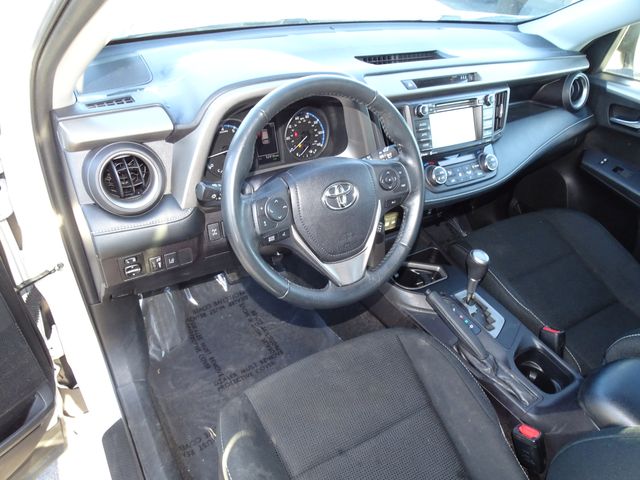 Vehicle image 14 of 45