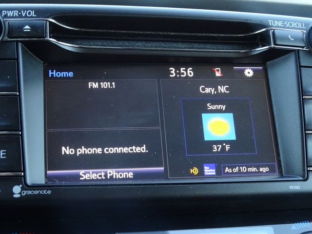 Vehicle image 21 of 45