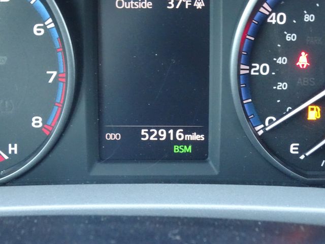 Vehicle image 19 of 45