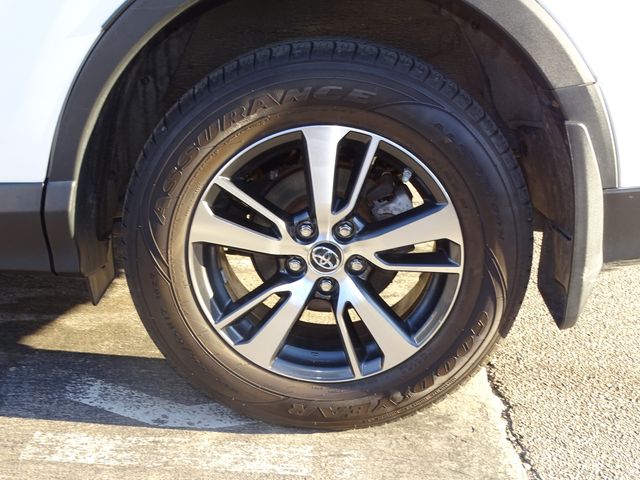 Vehicle image 7 of 45