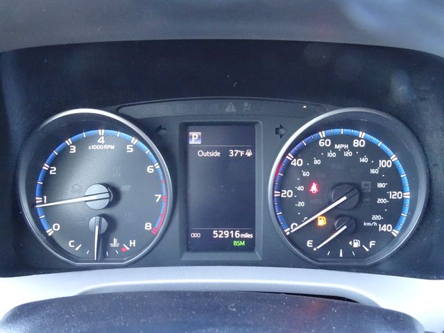 Vehicle image 18 of 45