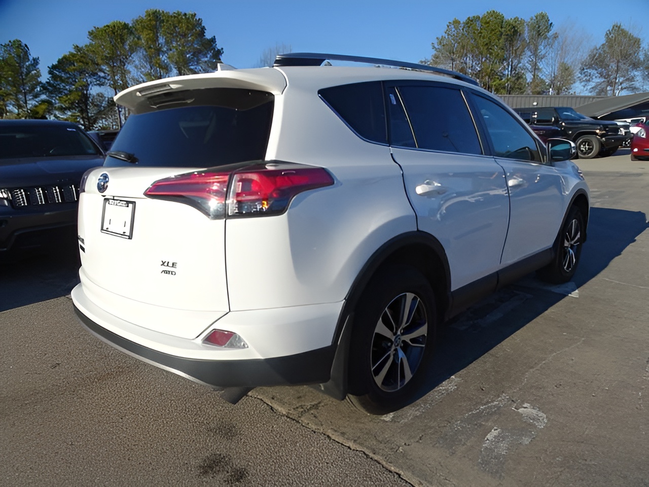 Vehicle image 43 of 45