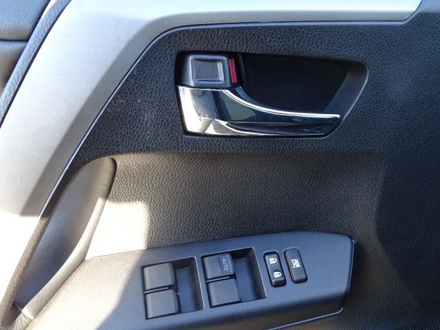 Vehicle image 30 of 45