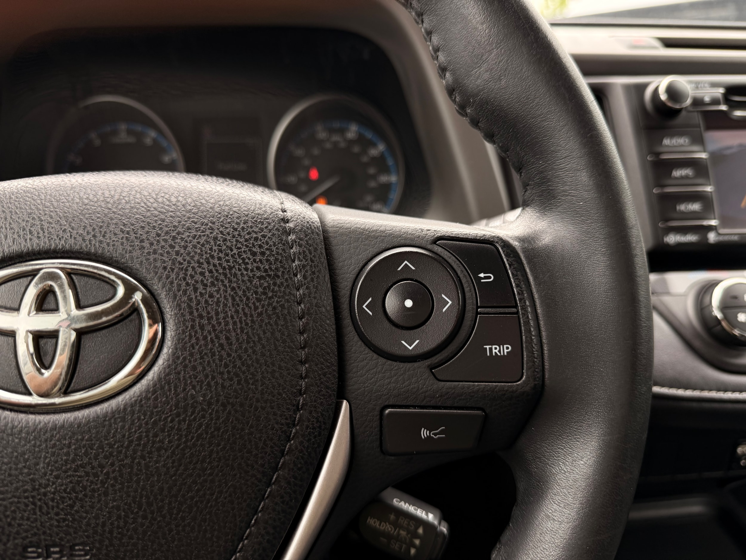Vehicle image 29 of 35