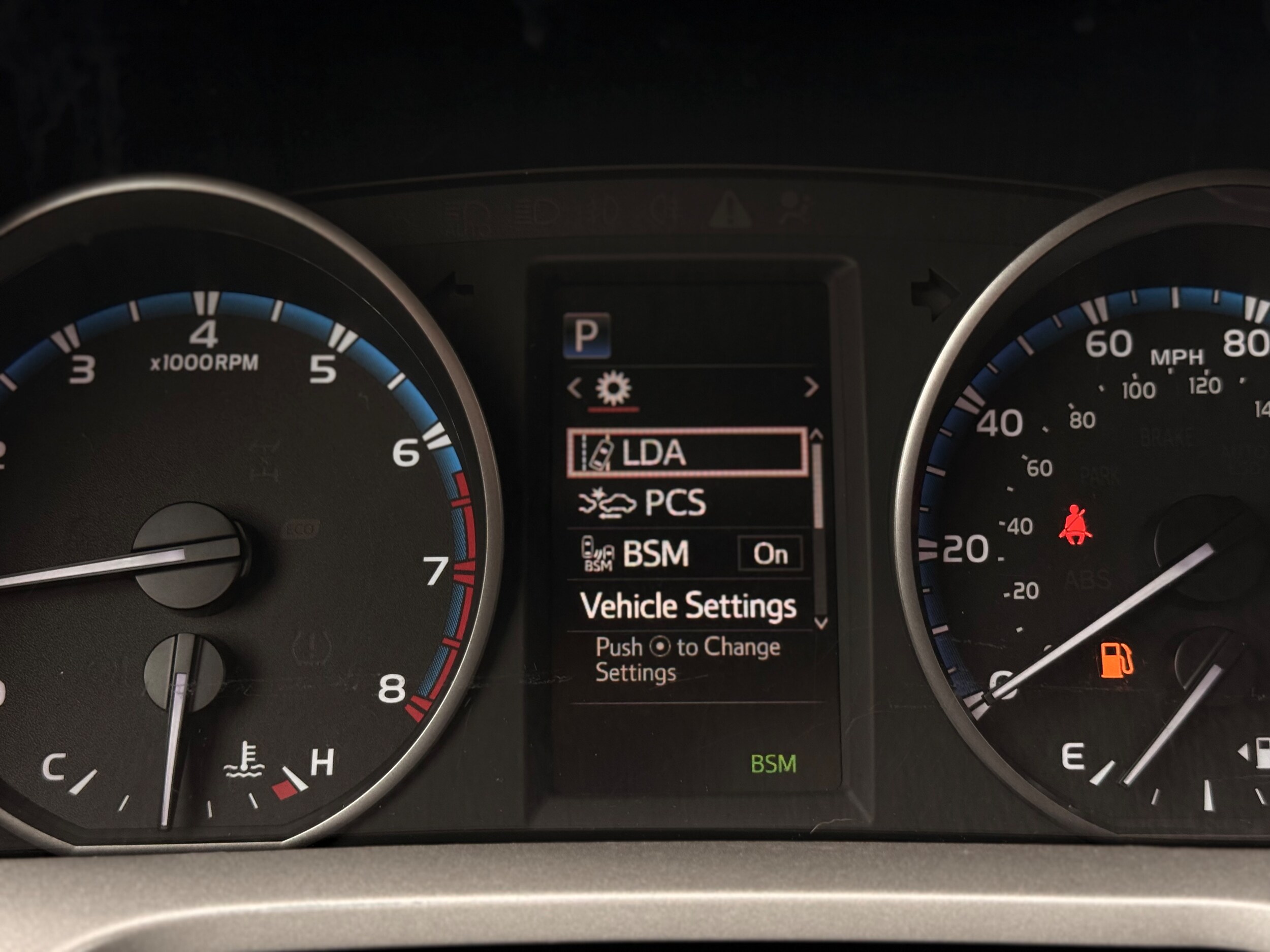 Vehicle image 28 of 35