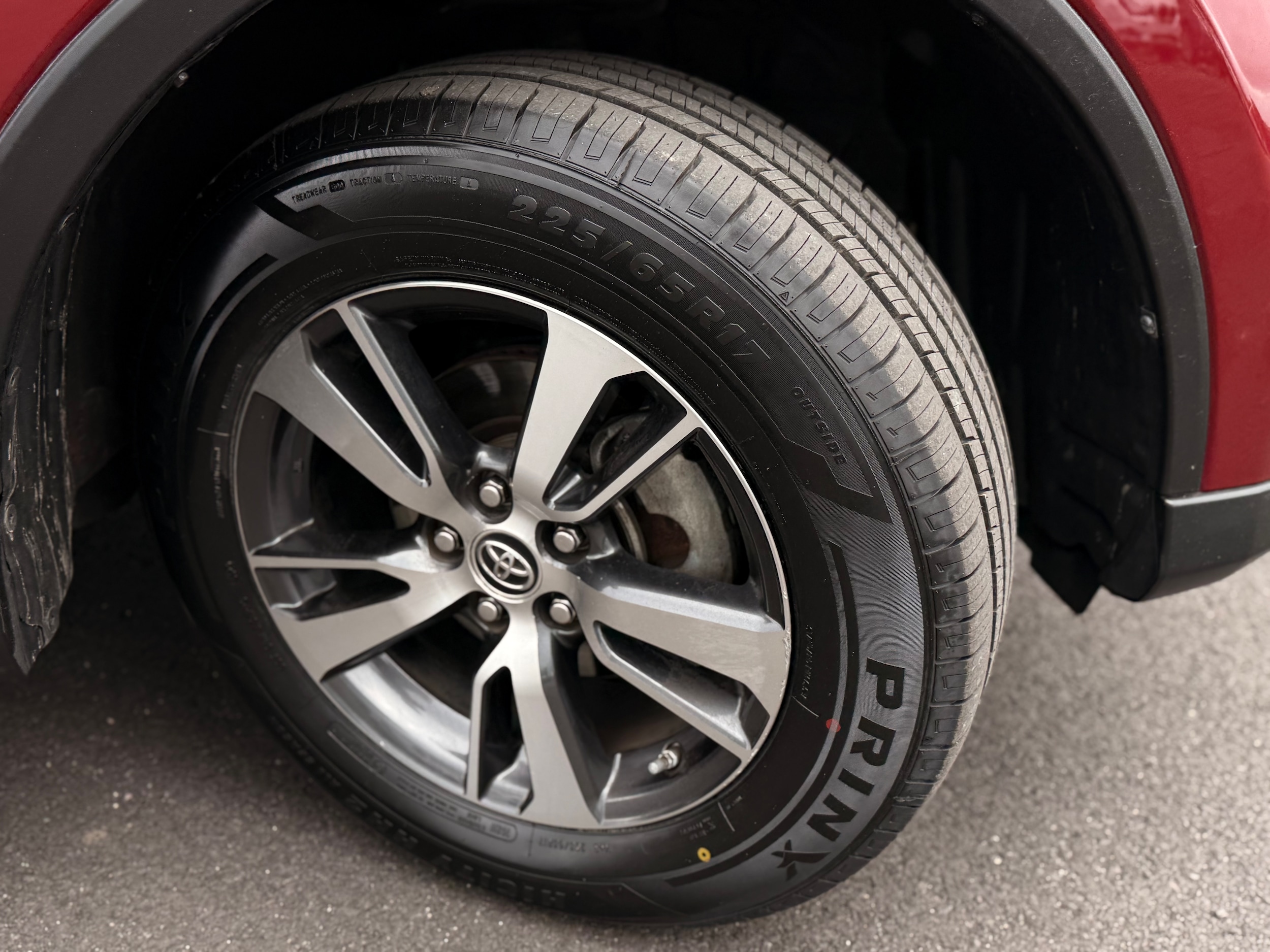 Vehicle image 33 of 35