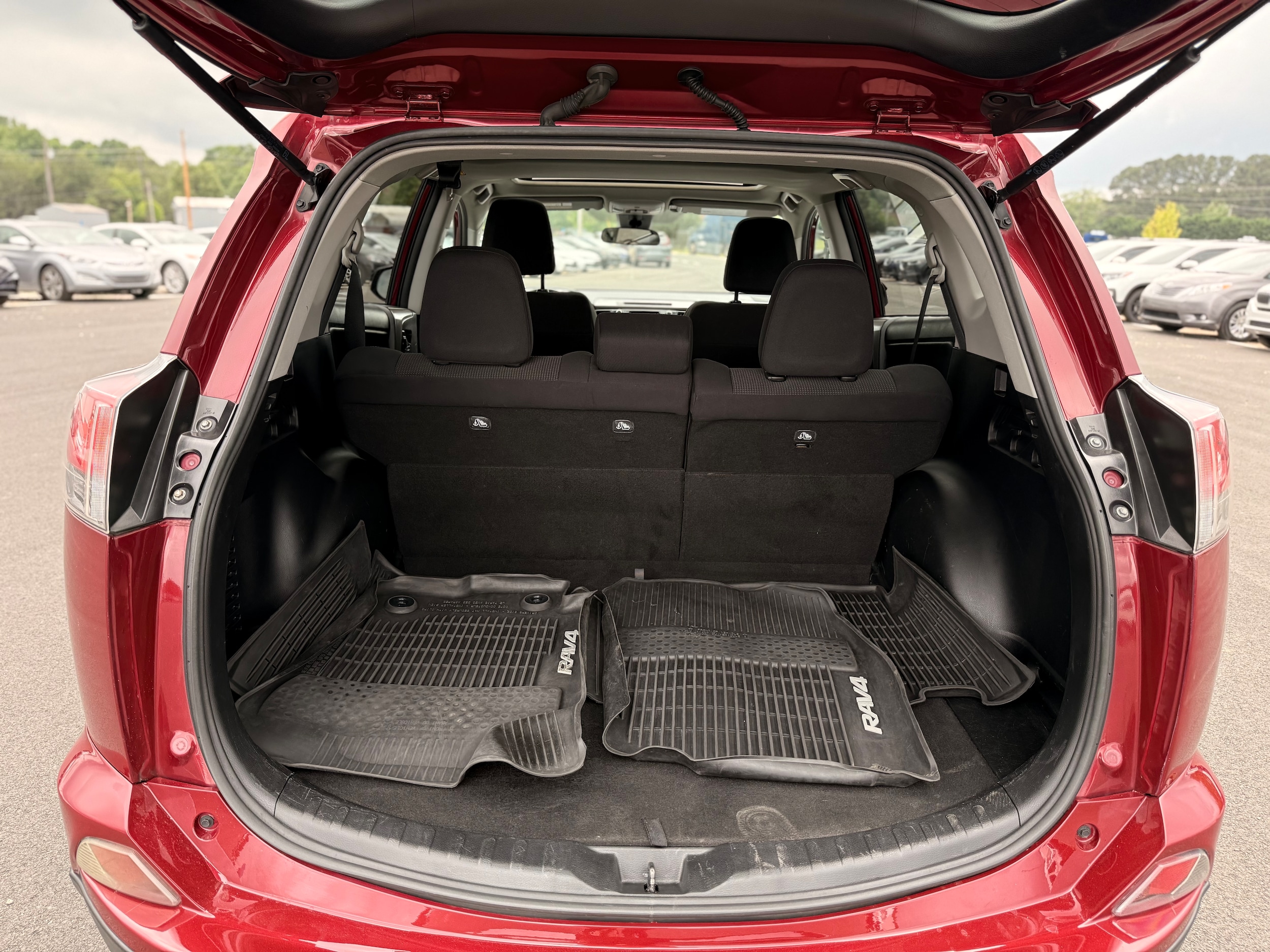 Vehicle image 34 of 35