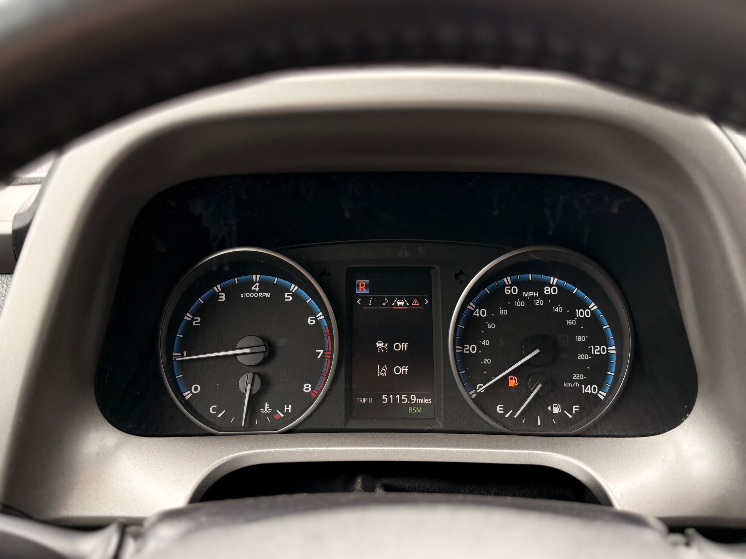 Vehicle image 27 of 35