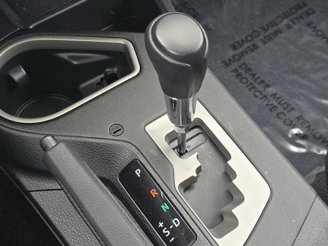 Vehicle image 18 of 34