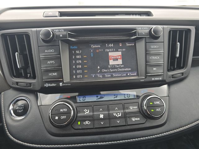 Vehicle image 20 of 34