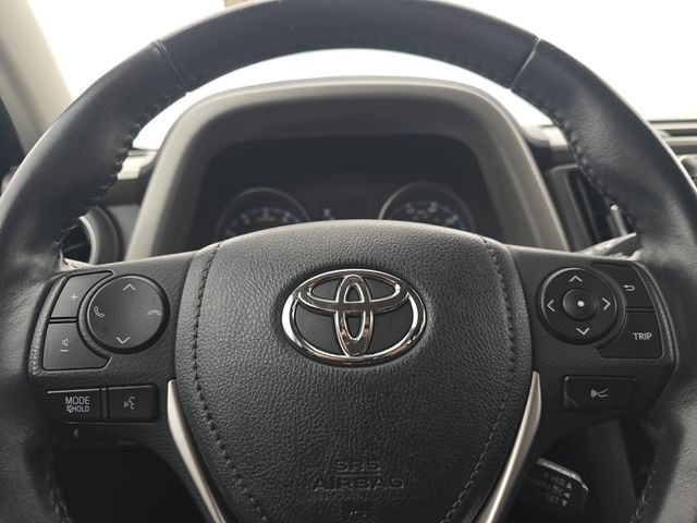 Vehicle image 30 of 34