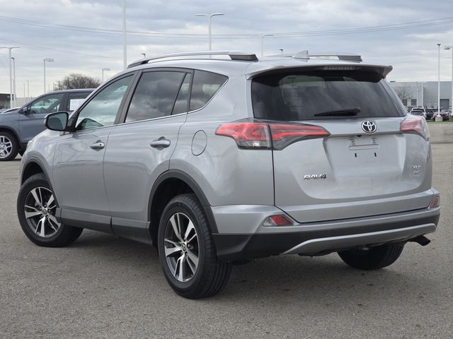 Vehicle image 9 of 34