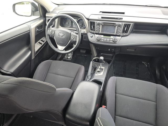 Vehicle image 27 of 34