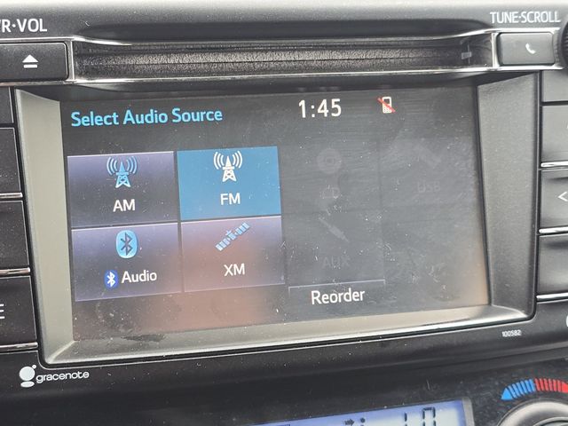Vehicle image 14 of 34