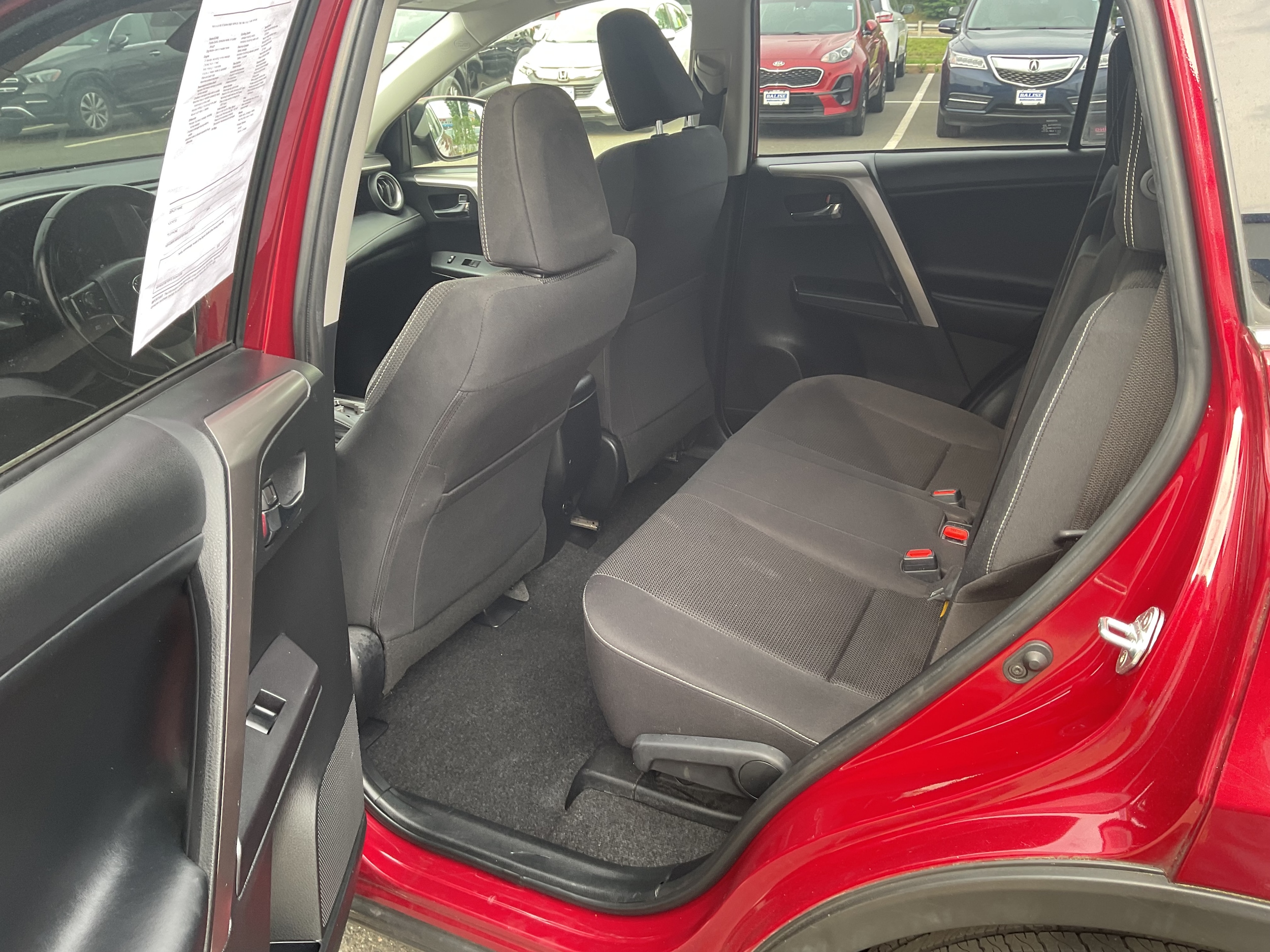 Vehicle image 9 of 18