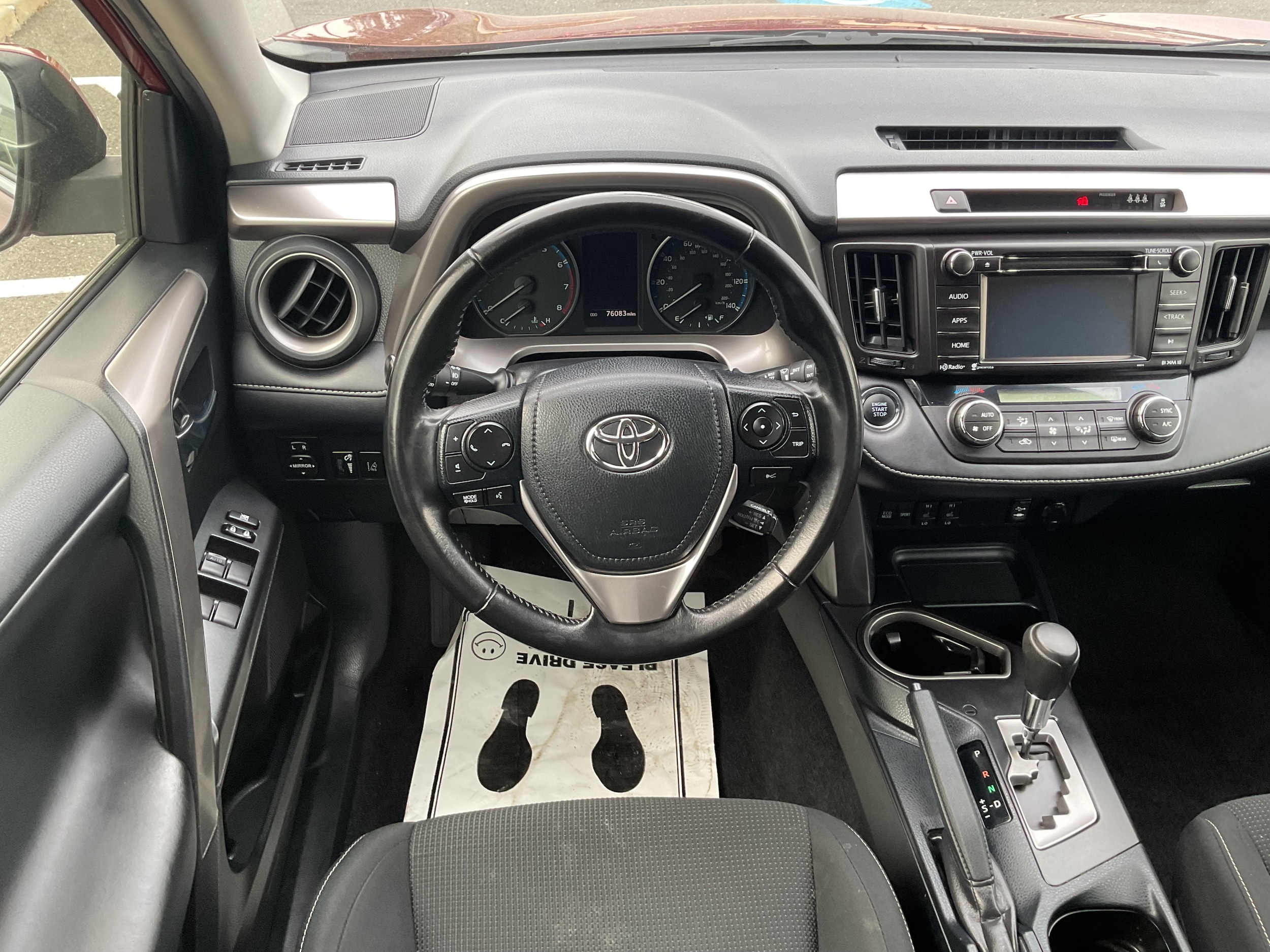 Vehicle image 10 of 18